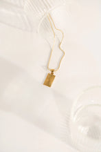 Load image into Gallery viewer, Medallion Necklace Acorn Home + Apparel