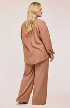 Load image into Gallery viewer, Ozzy Button Up Acorn Home + Apparel