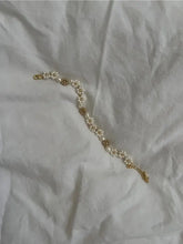 Load image into Gallery viewer, The Daisy Anklet Acorn Home + Apparel