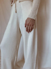 Load image into Gallery viewer, The Everly Ring Acorn Home + Apparel