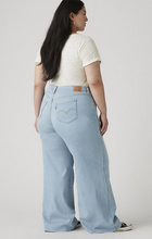 Load image into Gallery viewer, Levi's® 318 Shaping Wide Leg