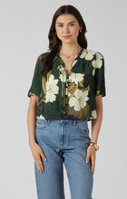 Load image into Gallery viewer, Rory Floral Blouse Acorn Home + Apparel