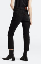 Load image into Gallery viewer, Levi's® 501® Crop