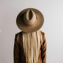 Load image into Gallery viewer, Emma Wide Brim Fedora
