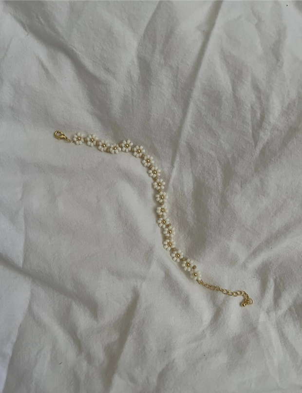 The Daisy Bracelet
