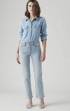 Load image into Gallery viewer, Levi&#39;s® Wedgie Straight
