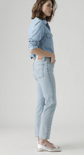 Load image into Gallery viewer, Levi&#39;s® Wedgie Straight
