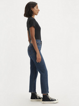 Load image into Gallery viewer, Levi's® Wedgie Straight
