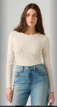 Load image into Gallery viewer, Levi's® Hayes Long Sleeve Acorn Home + Apparel
