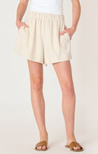 Load image into Gallery viewer, Laura Linen Shorts
