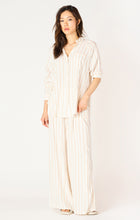 Load image into Gallery viewer, Jayda Stripe Linen Button Down
