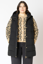 Load image into Gallery viewer, Hooded Puffer Vest
