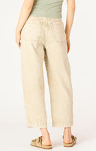 Load image into Gallery viewer, Fawn Ankle Jean
