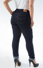 Load image into Gallery viewer, Levi&#39;s® 311 Shaping Skinny
