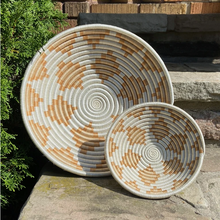 Load image into Gallery viewer, Akaneri Woven Bowls
