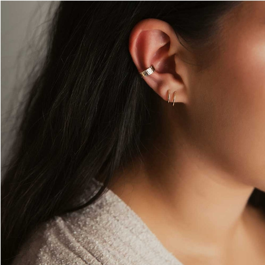 Wide Ear Wrap