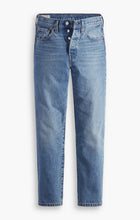 Load image into Gallery viewer, Levi&#39;s® 501® Crop
