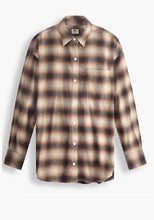 Load image into Gallery viewer, Levi&#39;s® Nola Oversized Shirt
