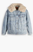 Load image into Gallery viewer, Levi&#39;s® XL Women&#39;s Sherpa Trucker Jacket
