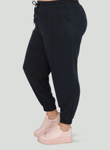 Load image into Gallery viewer, Cropped Tencel Jogger
