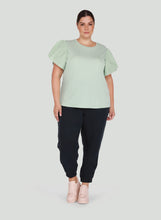 Load image into Gallery viewer, Cropped Tencel Jogger
